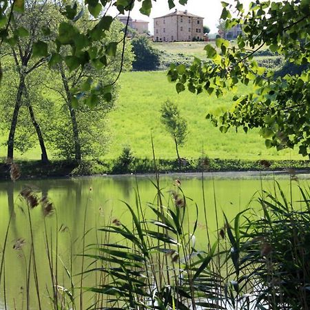 Appartamenti Cenni - Relais Su Lago Varsi Exterior photo