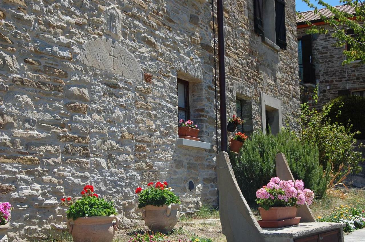 Appartamenti Cenni - Relais Su Lago Varsi Exterior photo